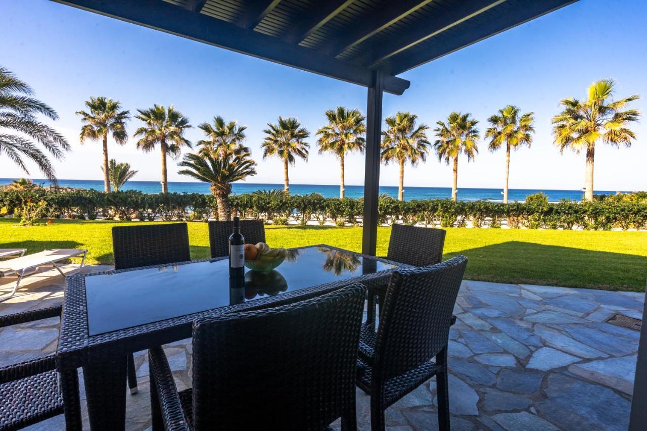 Platzia Beach Villas パ フォス エクステリア 写真