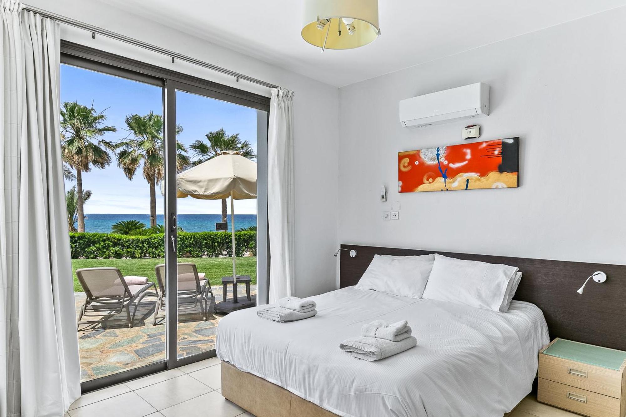 Platzia Beach Villas パ フォス エクステリア 写真
