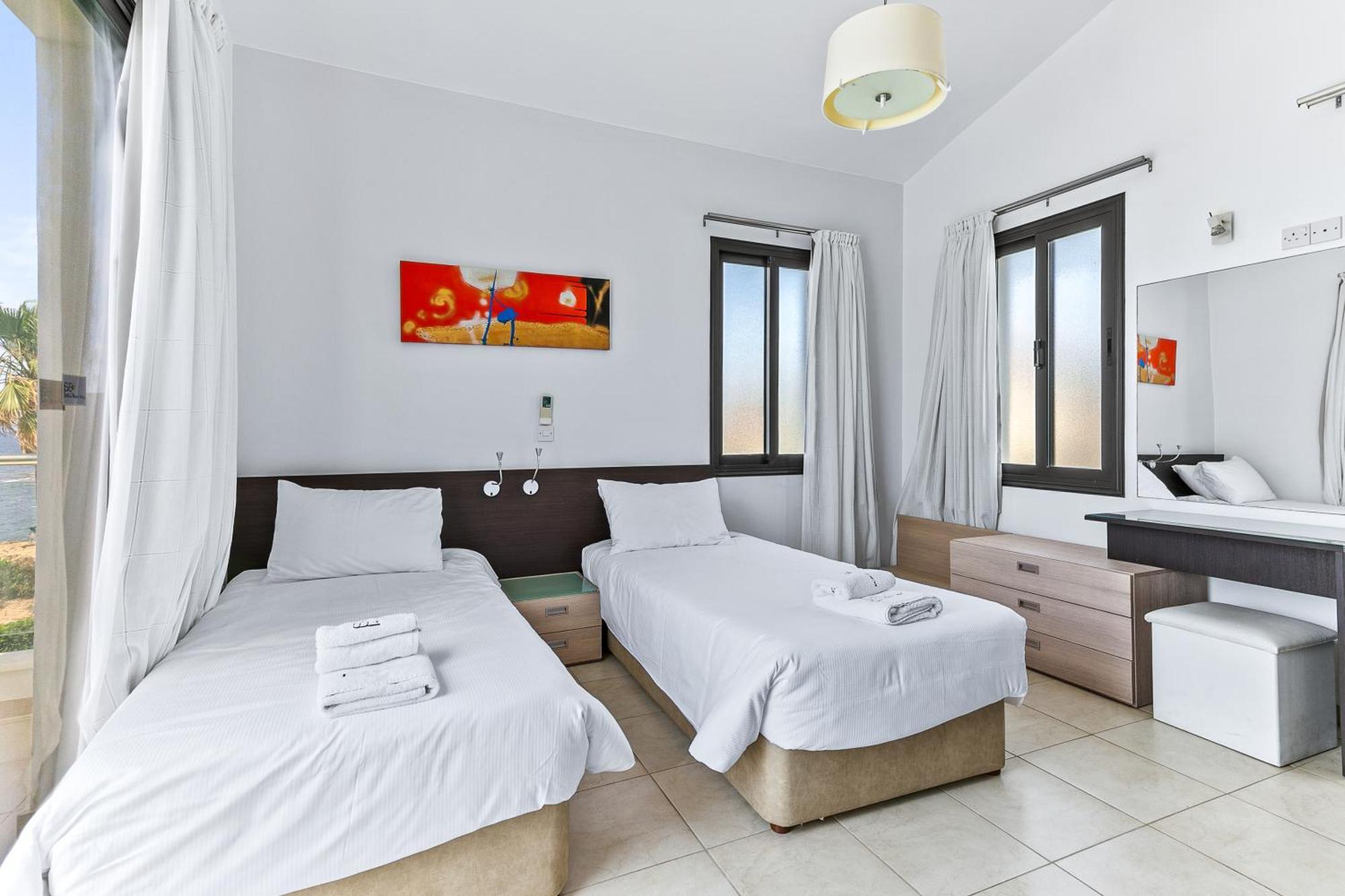 Platzia Beach Villas パ フォス エクステリア 写真