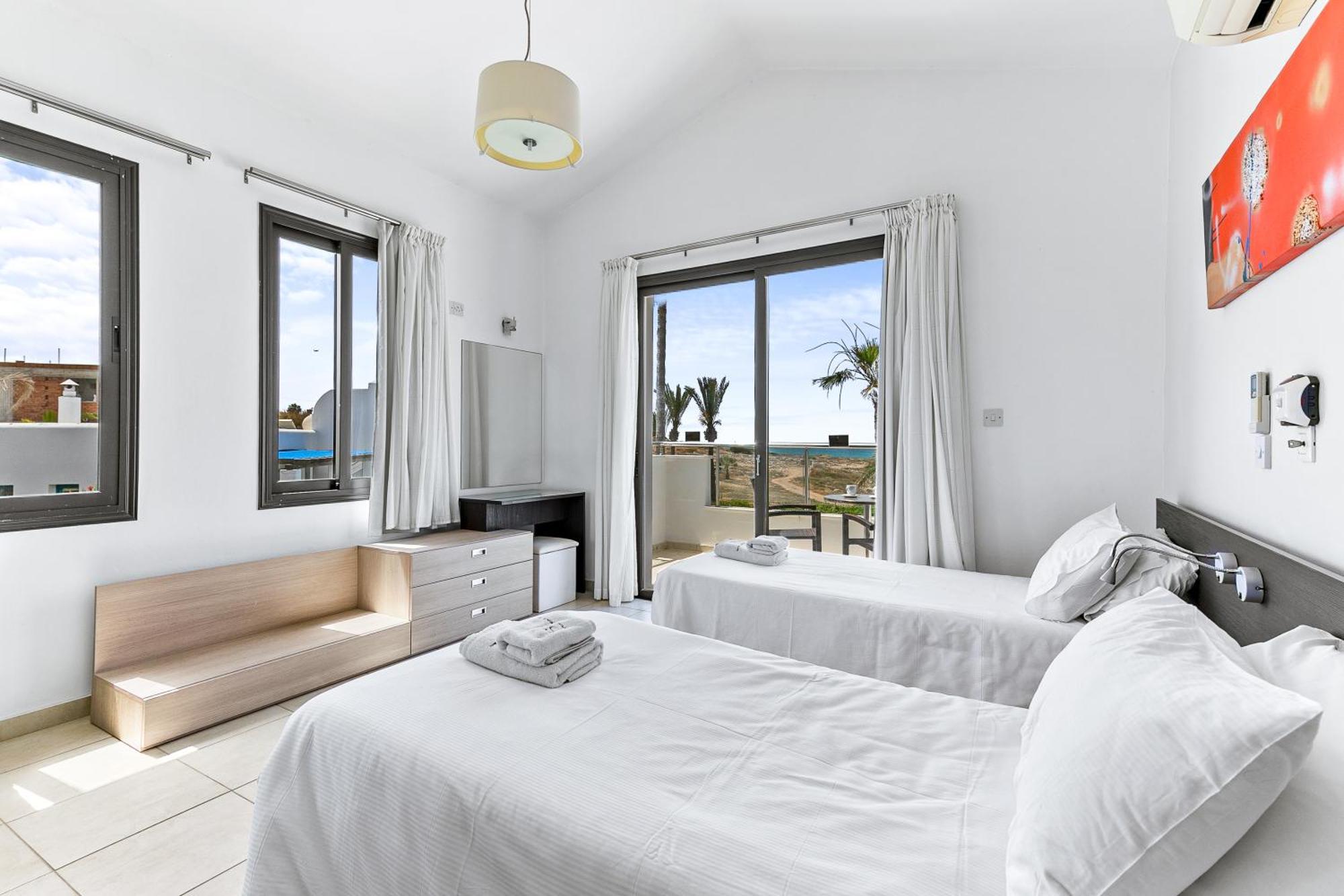 Platzia Beach Villas パ フォス エクステリア 写真
