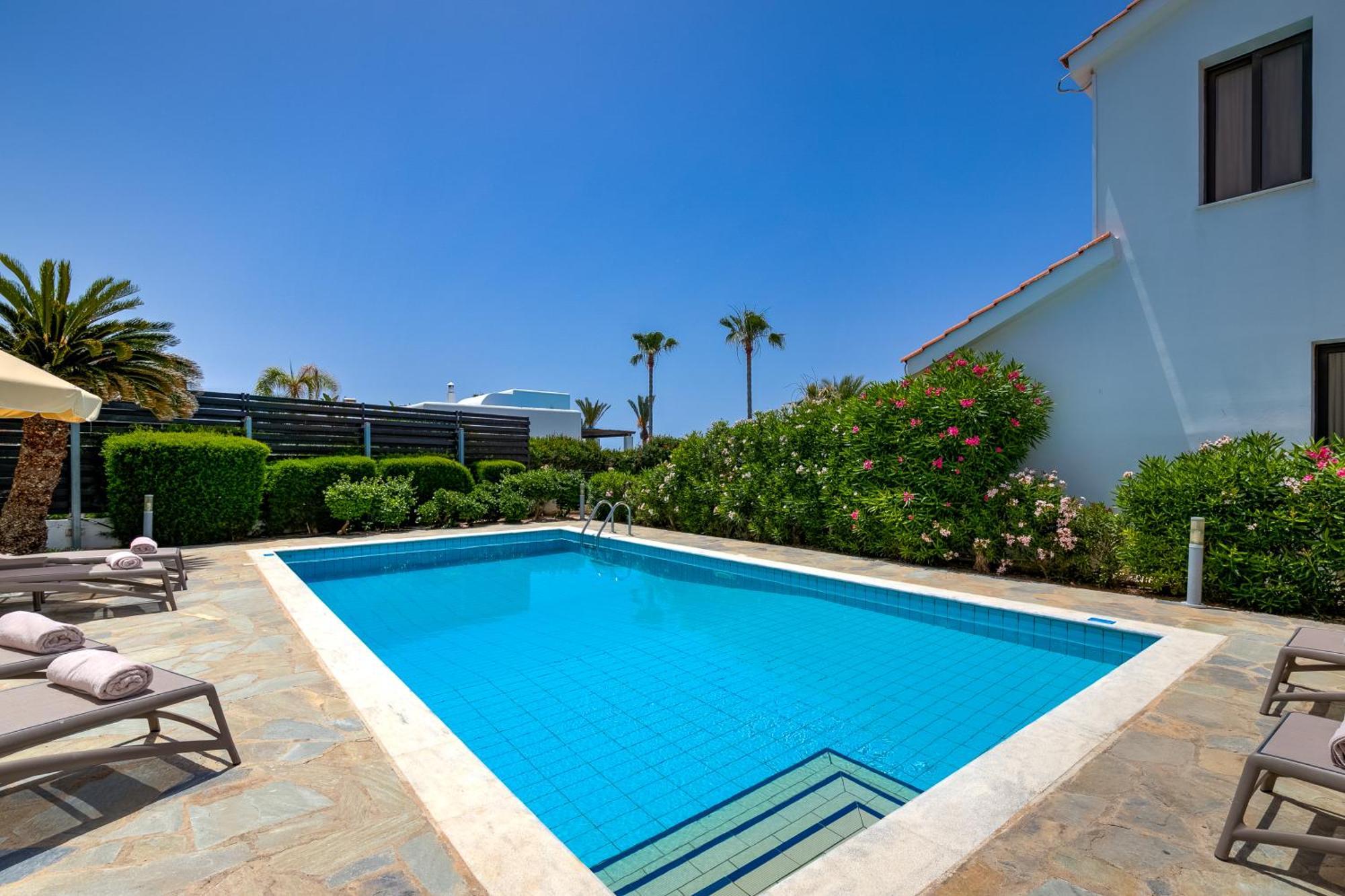 Platzia Beach Villas パ フォス エクステリア 写真
