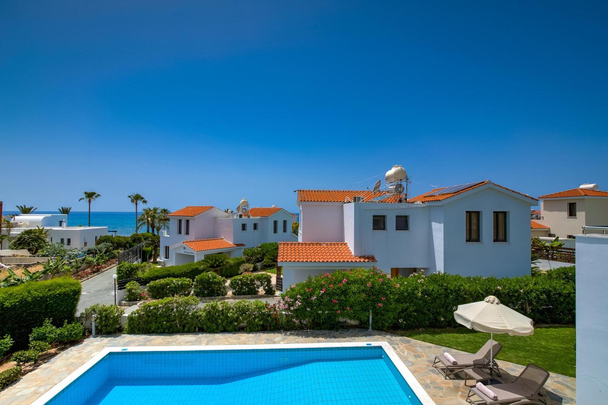 Platzia Beach Villas パ フォス エクステリア 写真