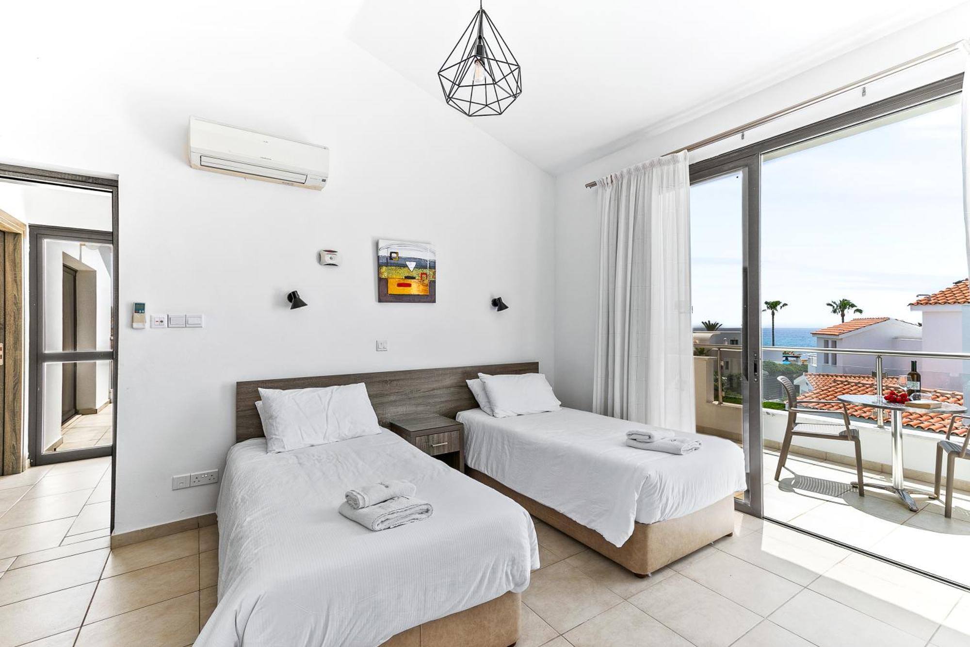 Platzia Beach Villas パ フォス エクステリア 写真