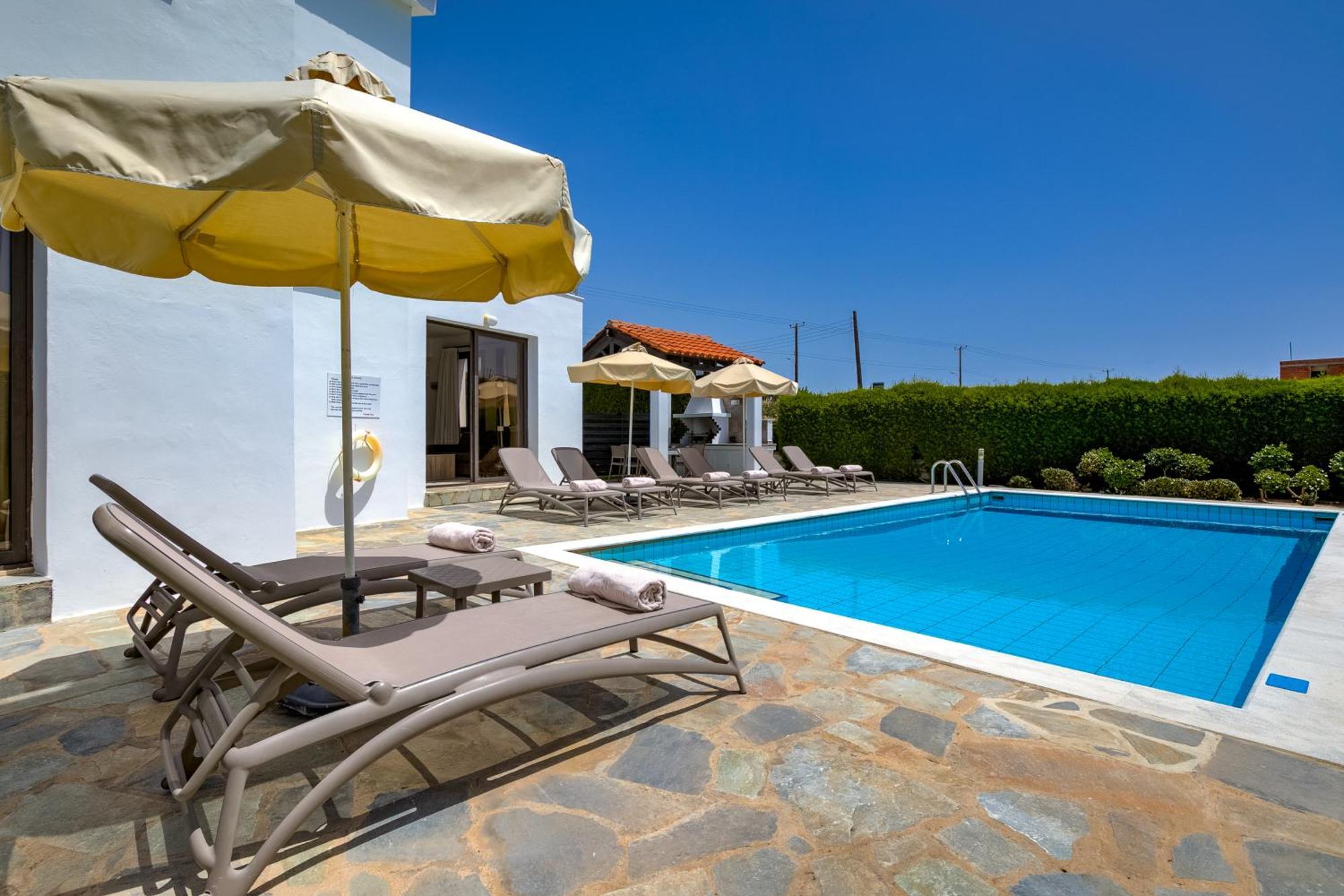 Platzia Beach Villas パ フォス エクステリア 写真