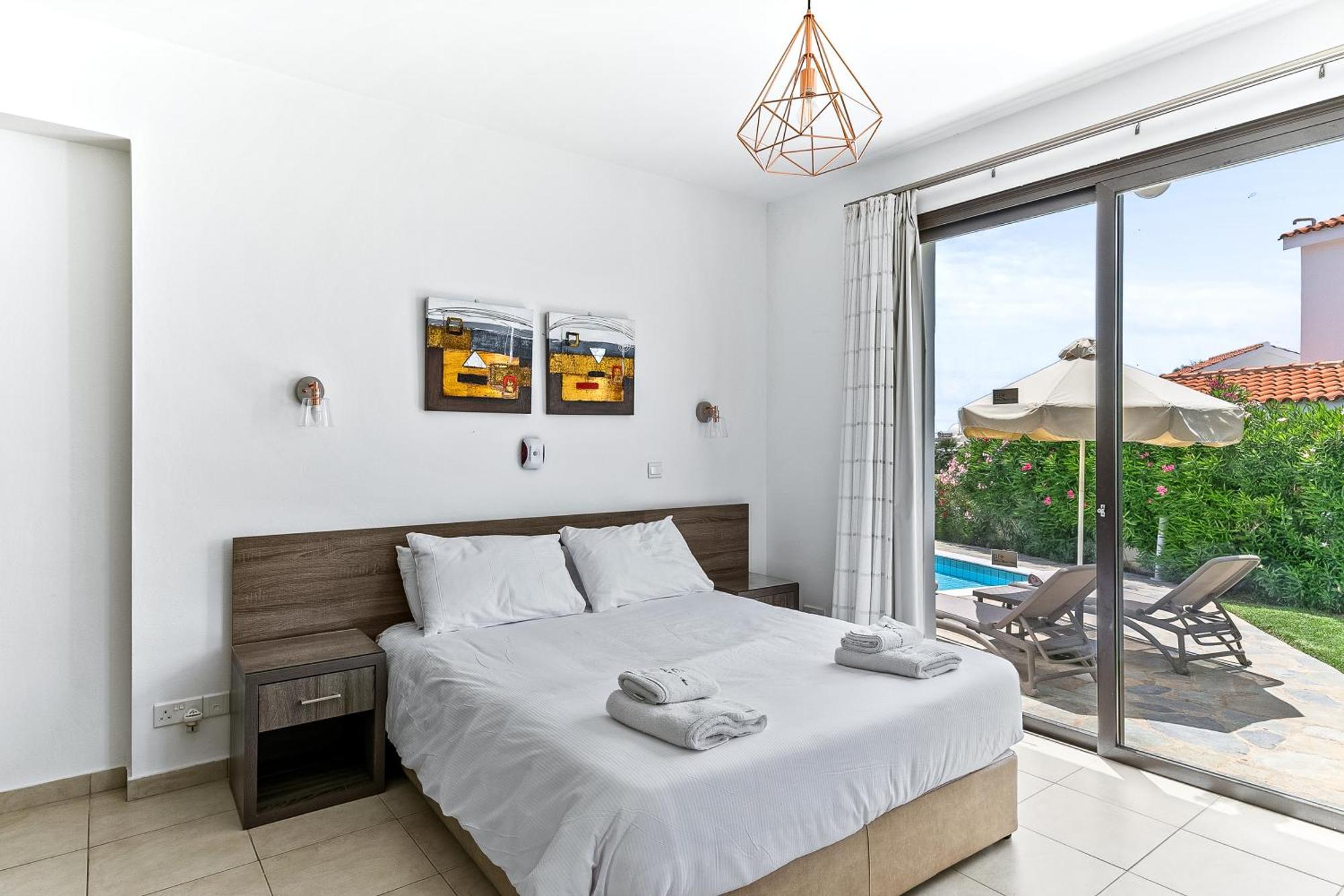 Platzia Beach Villas パ フォス エクステリア 写真