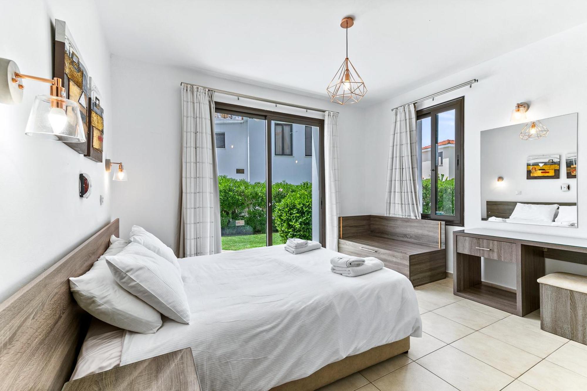 Platzia Beach Villas パ フォス エクステリア 写真