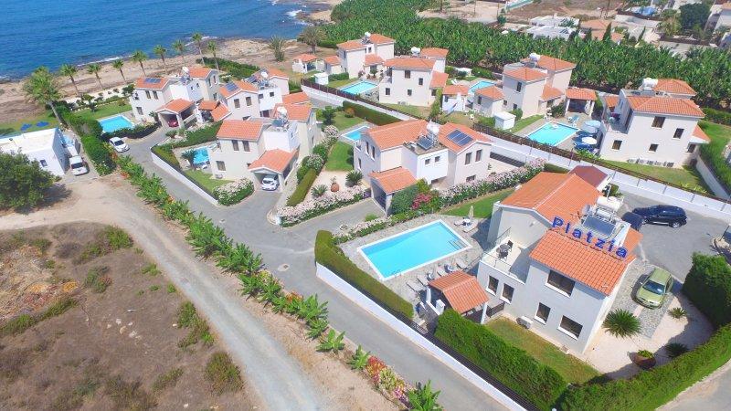 Platzia Beach Villas パ フォス エクステリア 写真