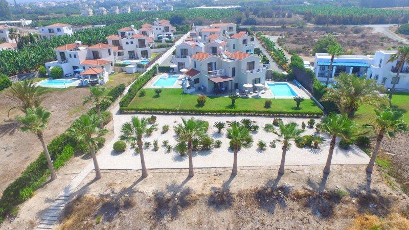 Platzia Beach Villas パ フォス エクステリア 写真